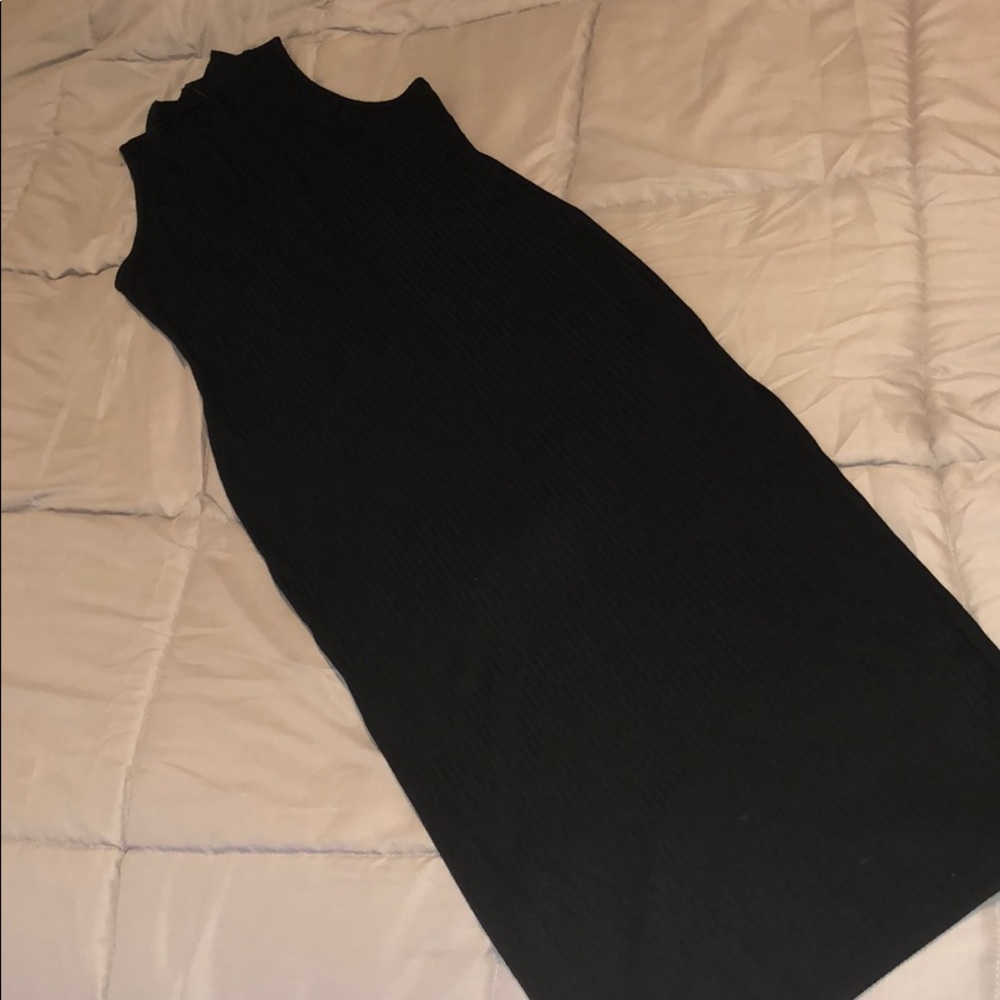 A black dress.